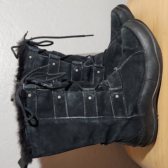 The North Face Abby IV Black Suede Winter Boots 7 - Picture 3 of 12